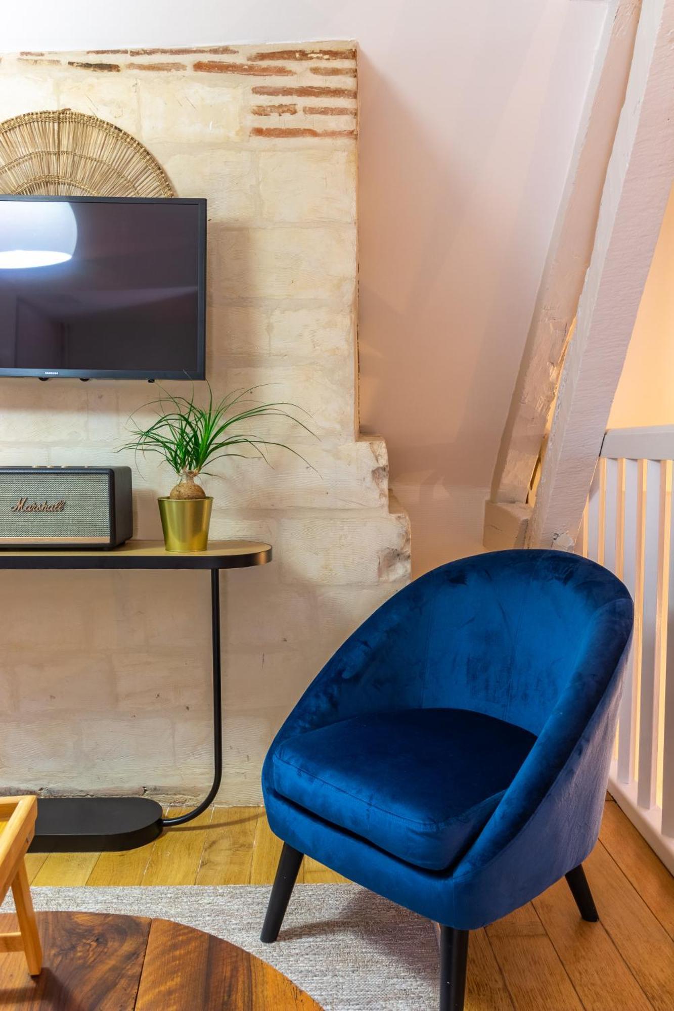 Le 13 Elegant Troyes Lägenhet Exteriör bild