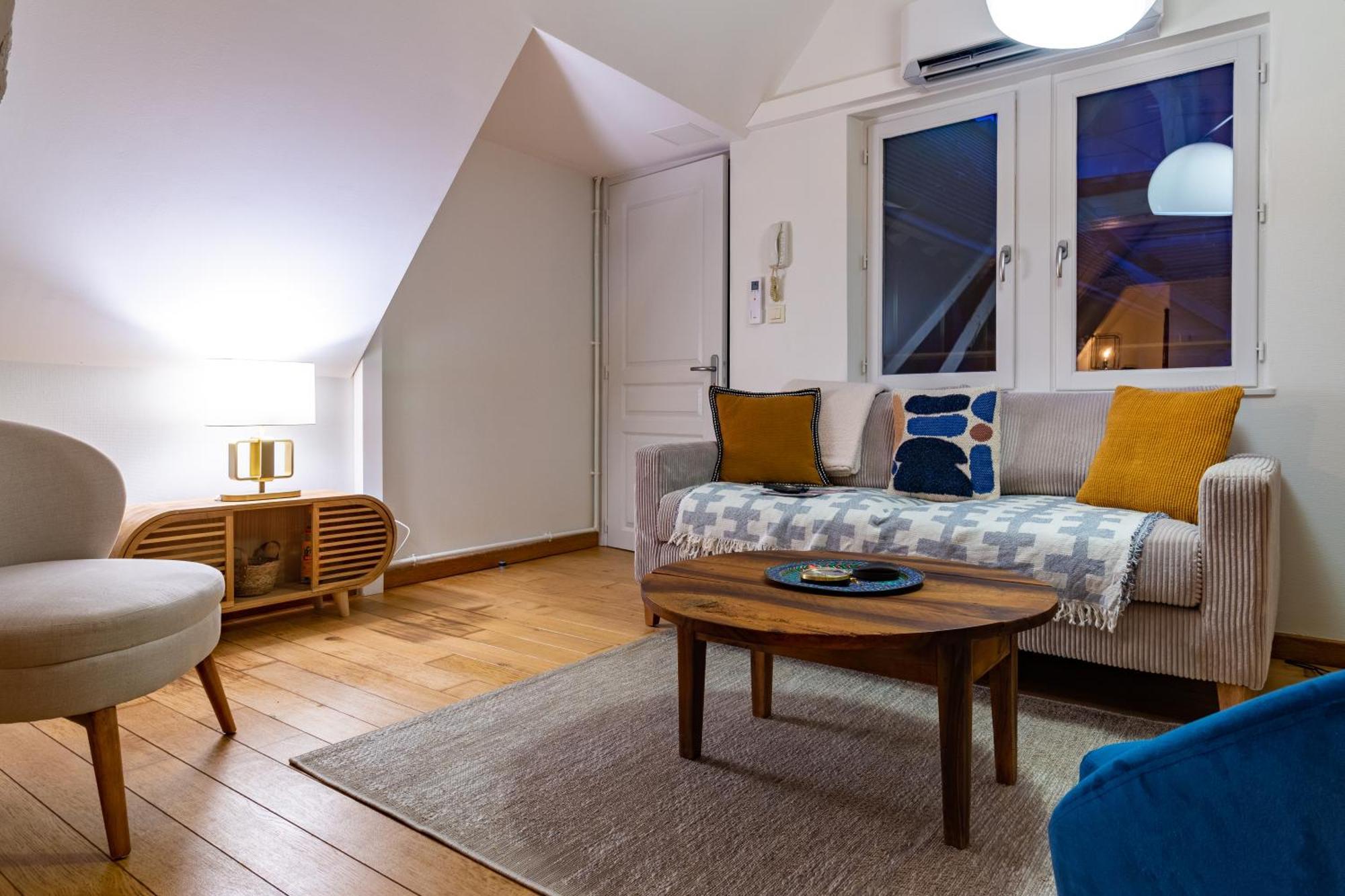 Le 13 Elegant Troyes Lägenhet Exteriör bild