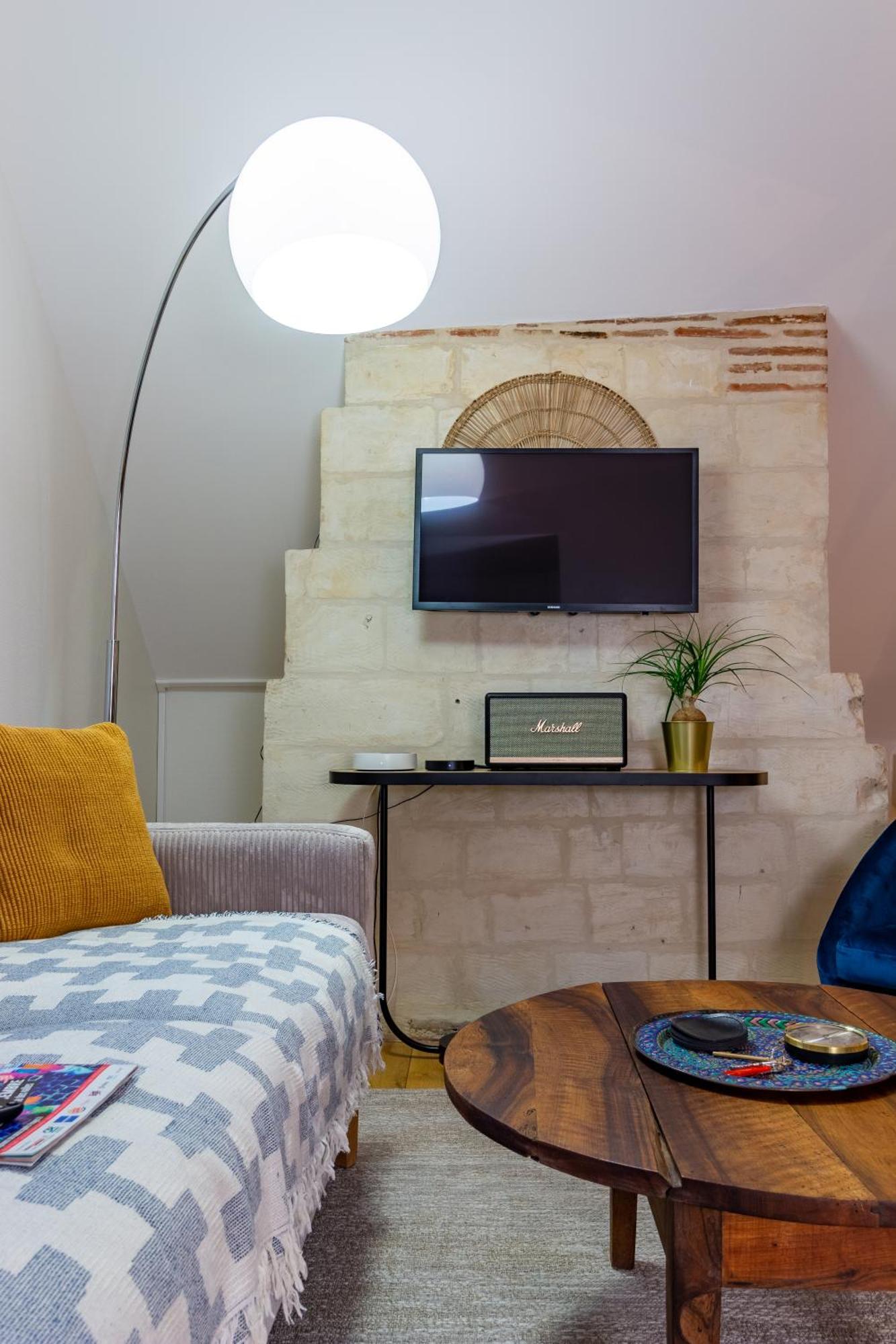 Le 13 Elegant Troyes Lägenhet Exteriör bild