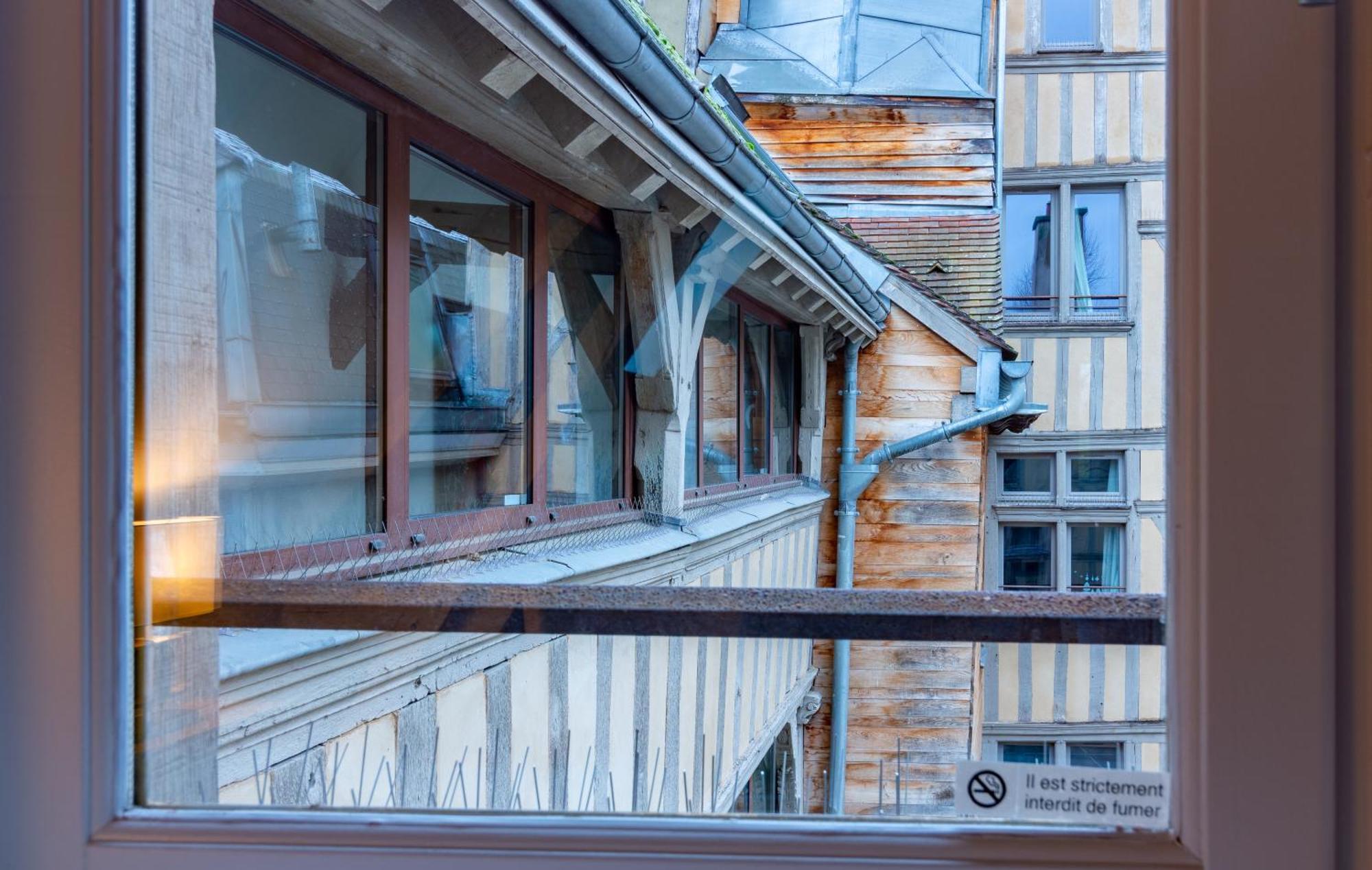 Le 13 Elegant Troyes Lägenhet Exteriör bild